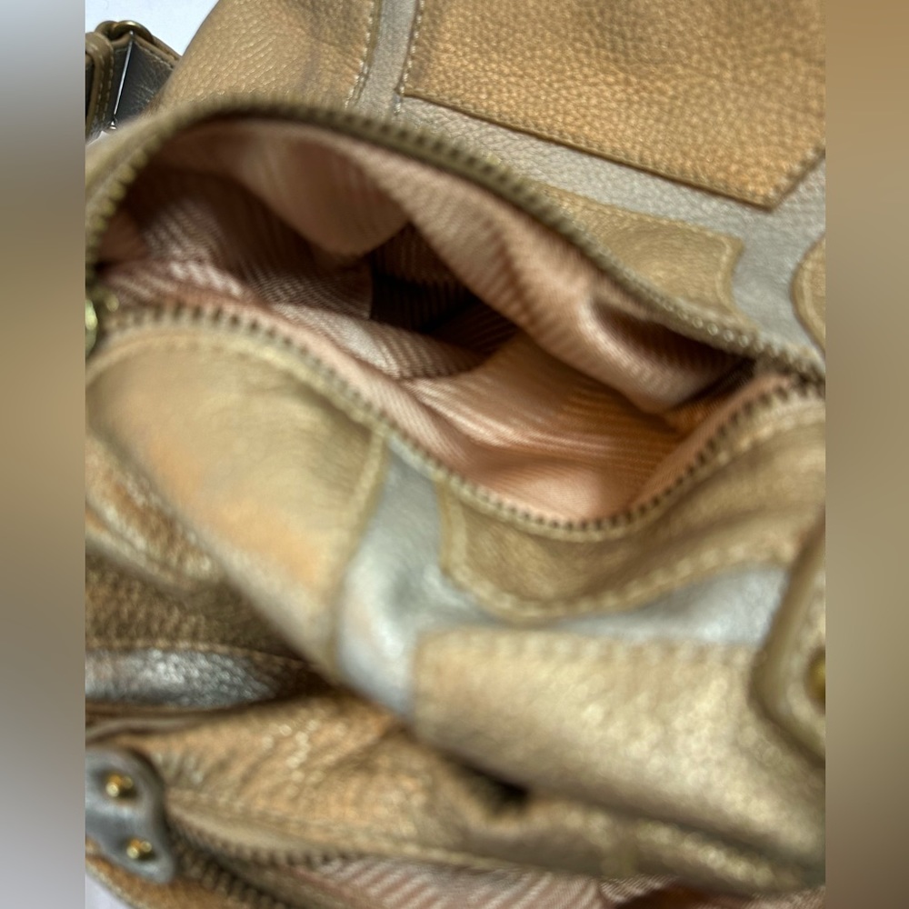 Lockheart gold and chains shoulder bag - Picture 8 of 13